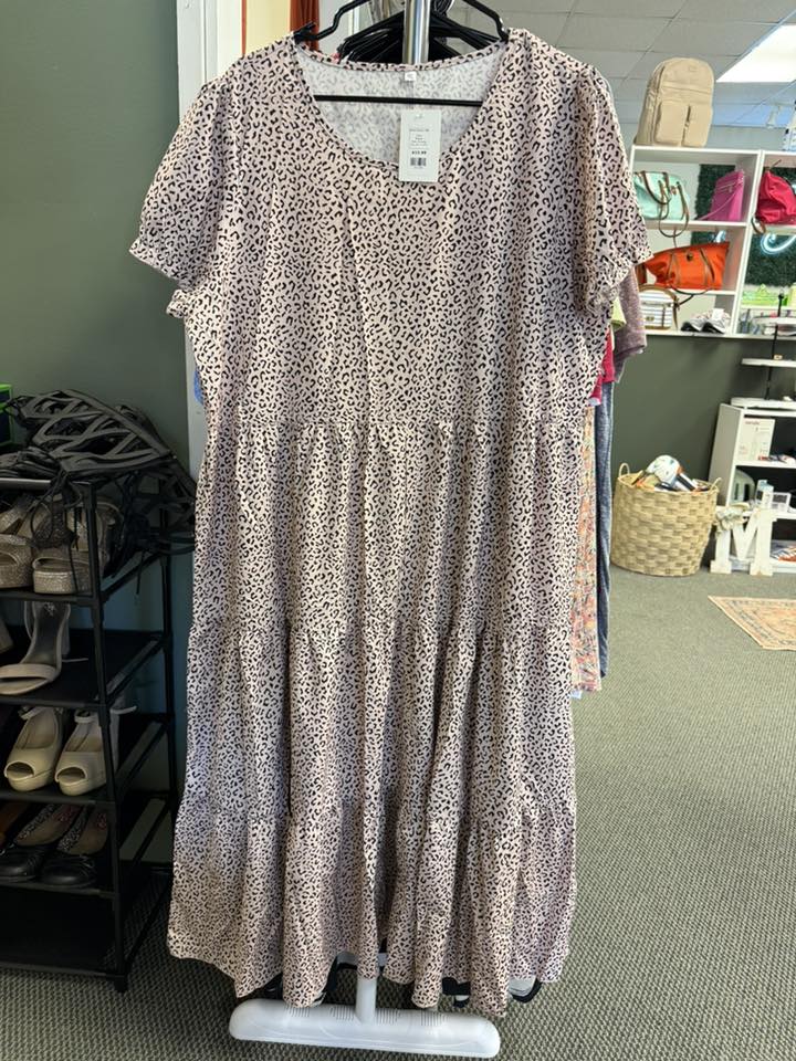 Women's Dresses - NEW, X-Large